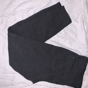 Grey jeggings